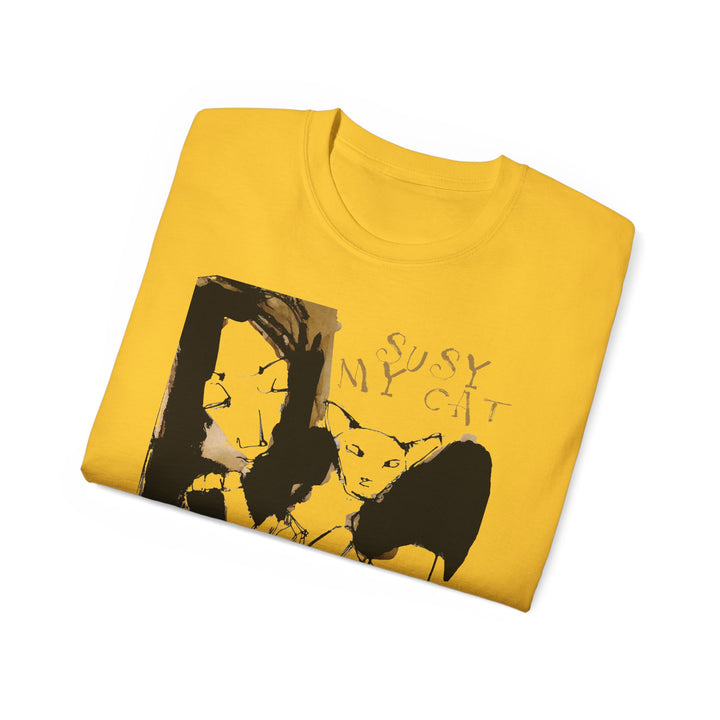 My Susy Cat Unisex Ultra Cotton Tee - te trae una impresionante colección de camisetas con temática de gatos que te harán ronronear de alegría.